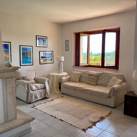 Sara, A Pochi Passi Dalla Spiaggia, Sud Sardegna Villa