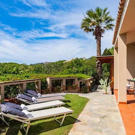 Sara, A Pochi Passi Dalla Spiaggia, Sud Sardegna Villa