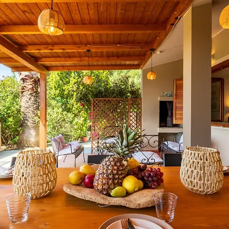 Sara, A Pochi Passi Dalla Spiaggia, Sud Sardegna Villa