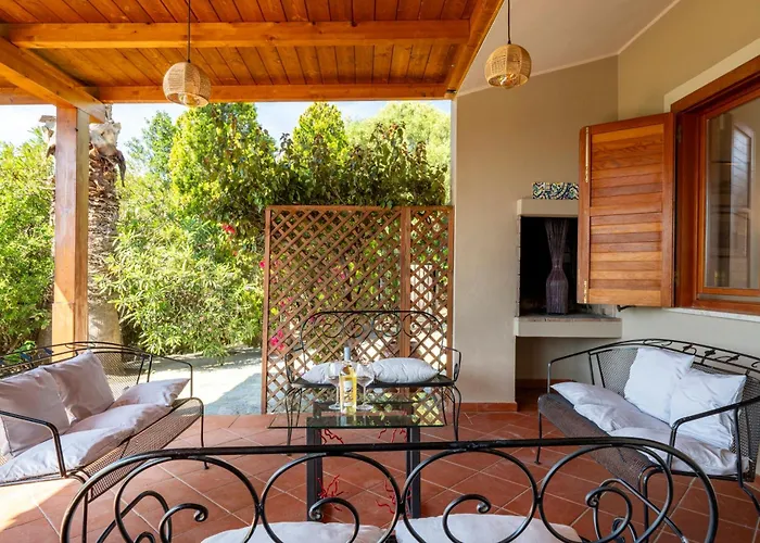 Sara, A Pochi Passi Dalla Spiaggia, Sud Sardegna Villa